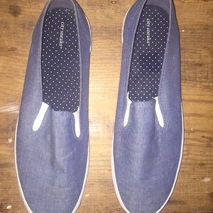 City Sneaks Slip Ons Size 9.5